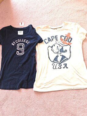 Bundle of 2 Ladies Short Sleeve Tee Shirts, Medium, New